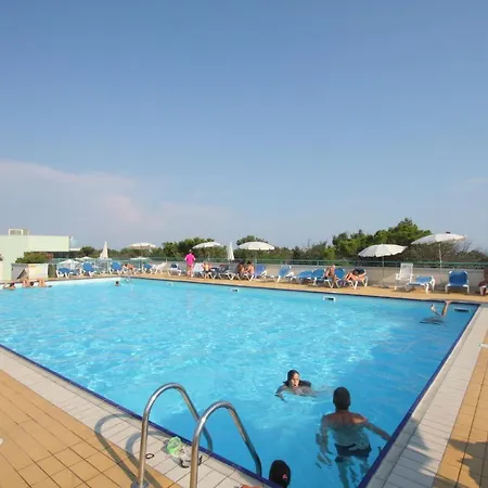 Appartamenti Pinewood Bibione Exterior foto
