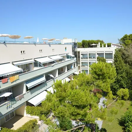 Appartamenti Pinewood Bibione Exterior foto