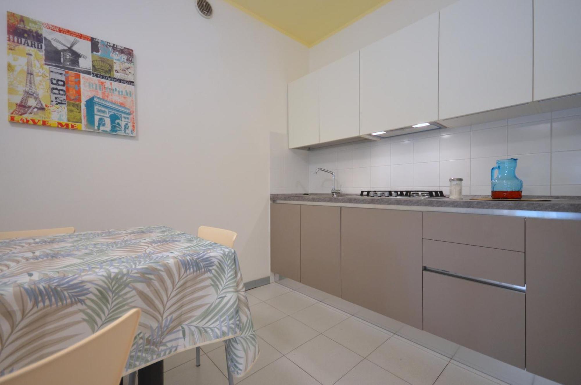 Pinewood Apartment